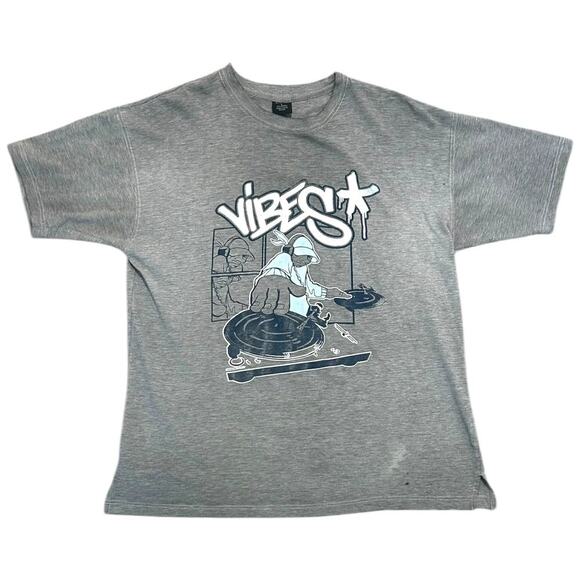 Vibes Jeans Y2K DJ Skate Homie Character Tee - Picture 1 of 4